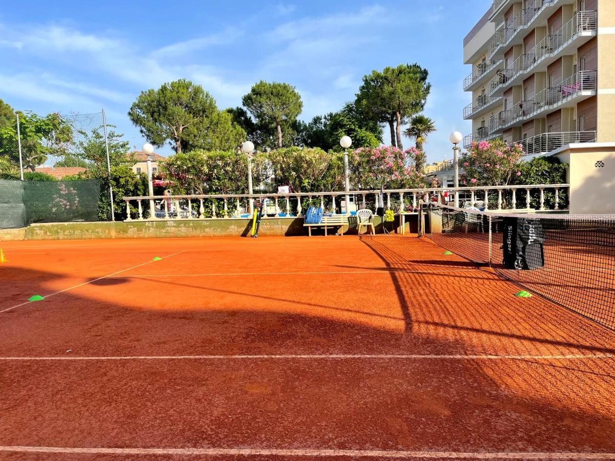 Hotel Franca Milano Marittima Eksteriør billede