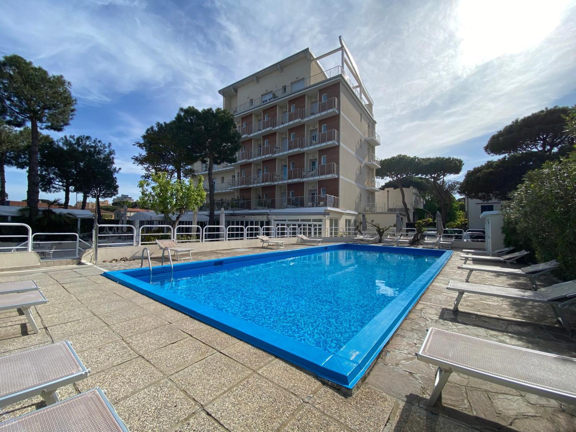 Hotel Franca Milano Marittima Eksteriør billede