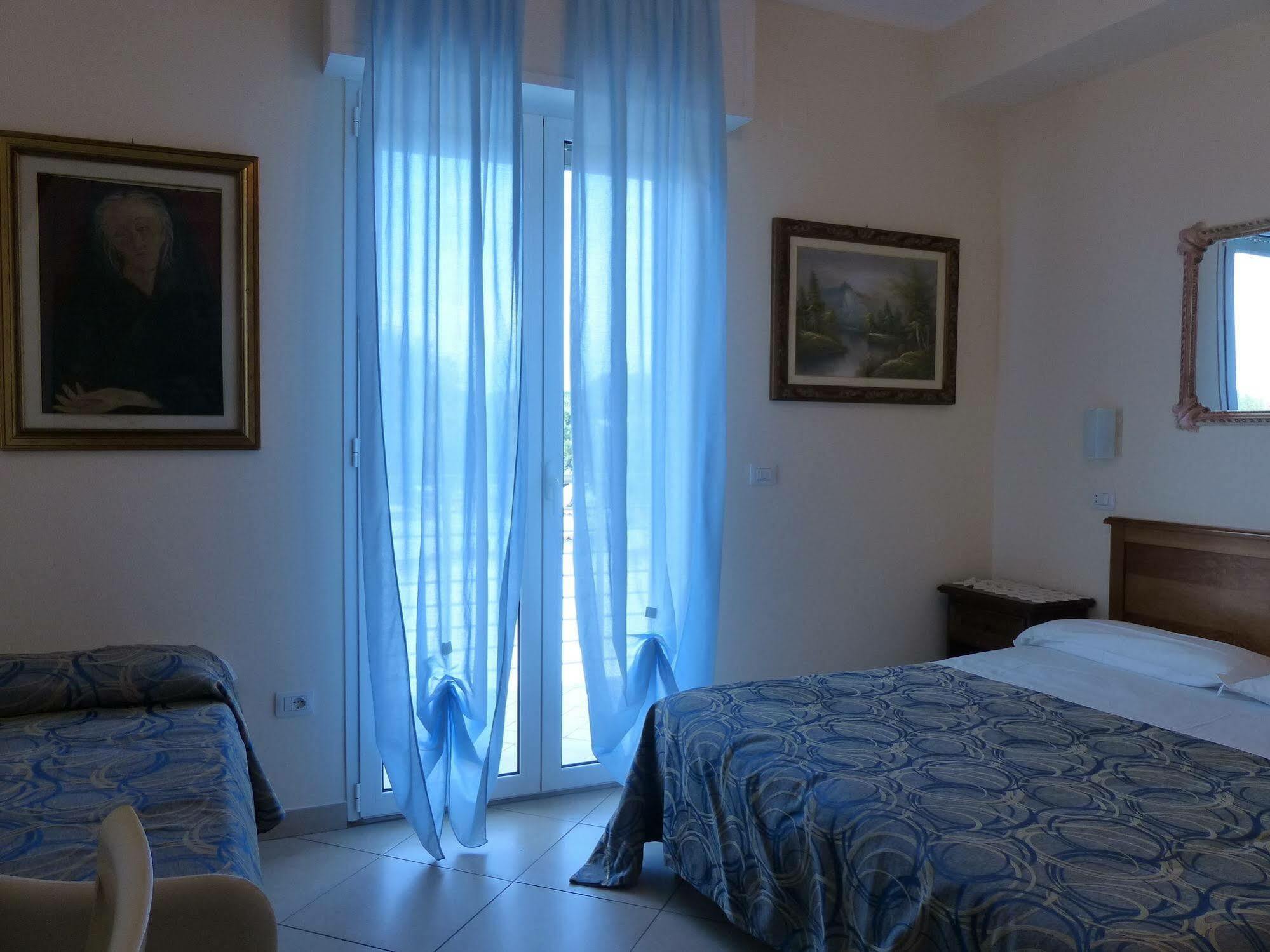 Hotel Franca Milano Marittima Eksteriør billede