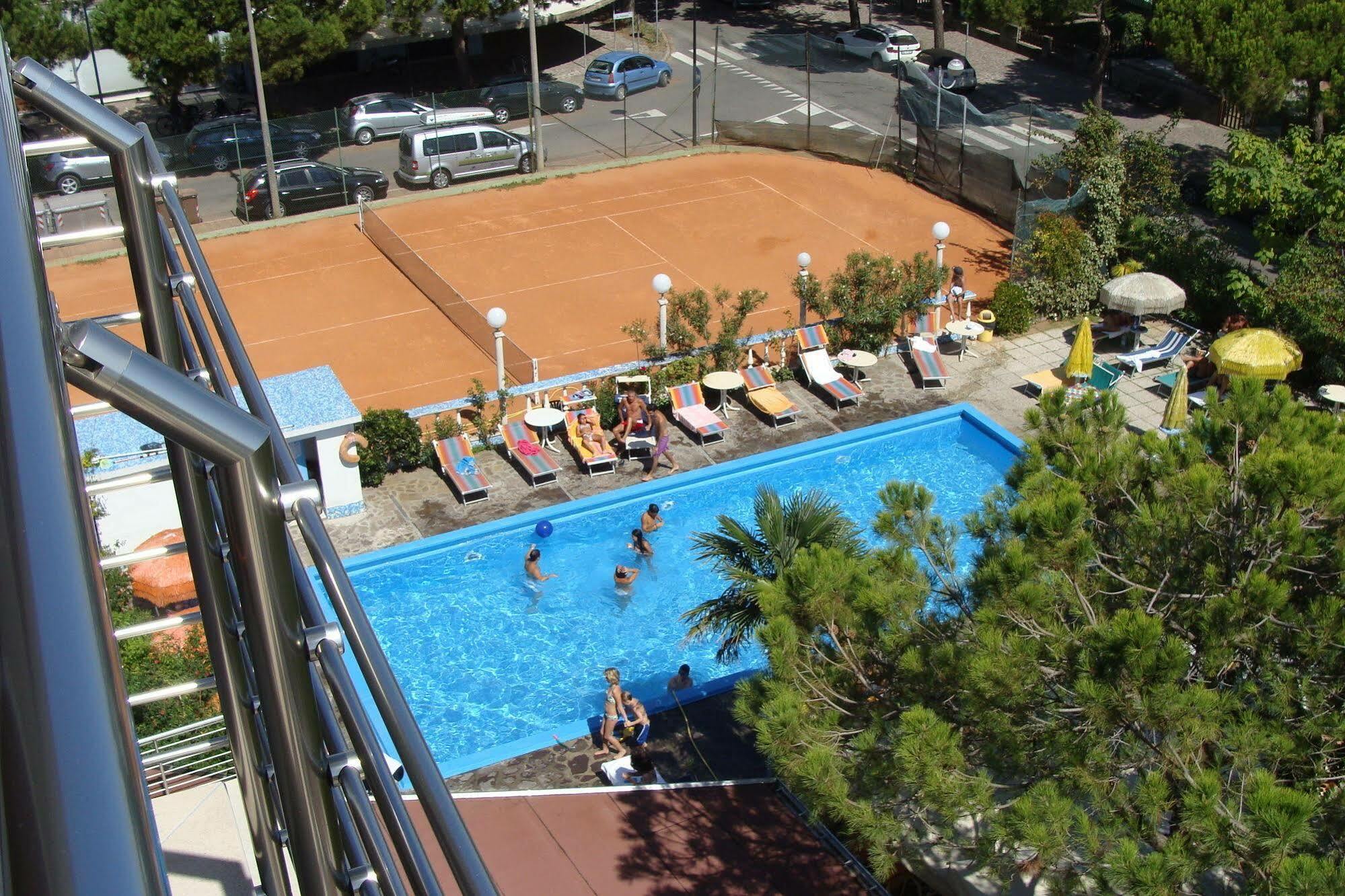 Hotel Franca Milano Marittima Eksteriør billede